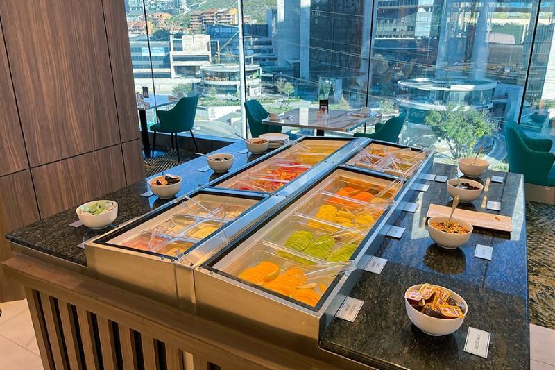 Safi Royal Luxury Metropolitan Hotel San Pedro Garza Garcia Exterior photo A salad bar at a restaurant